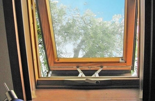 Opal Cliffs House | Romantic Retreat. Soak in the hot tub or lie on loft bed; listen to the surf.