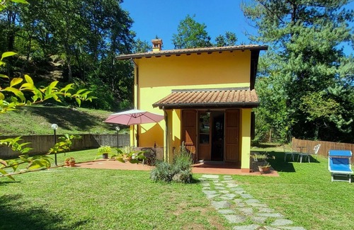 Piazza al Serchio Villa | Romantic Riverside Property, small private pool. WIFI . Walk to facilities