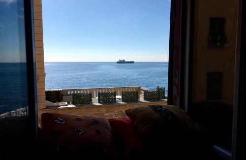 Nervi Apartment | Romantic Sea View Flat in Genova