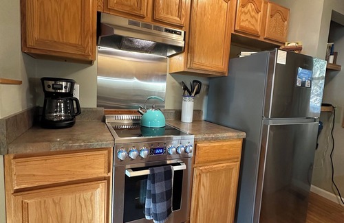 Apple Ridge Cottage | Romantic & Secluded! Blowing Rock, Views, Hot tub - The Secret Shack