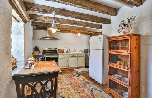 Tuscarora House | Romantic Stone Cottage Circa 1869-75 acres to Hike