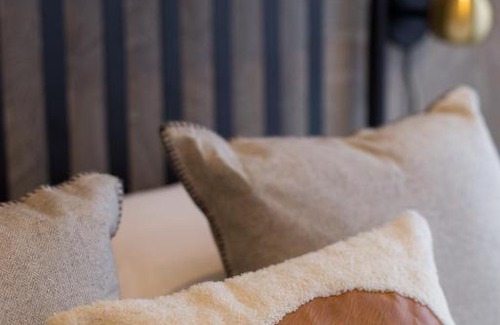 Little Italy Apartment | Romantic Studio in the Heart of Little Italy by Den Stays