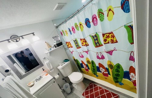 Tarpon Springs Apartment | Romantic suite 5 minutes from the beach!