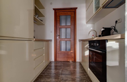 Tomicici Apartment | Romantic Sunset 1BDR Apartment