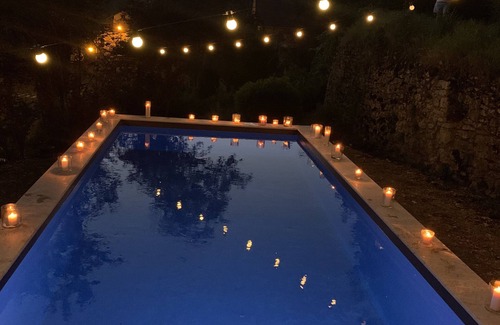 Les Eyzies Villa | Romantic villa in Dordogne, air-conditioned, private heated pool, king size bed