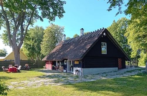 Hellamaa House | Romantiline talu ja saun Muhumaa südames