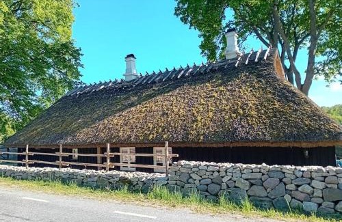 Hellamaa House | Romantiline talu ja saun Muhumaa südames