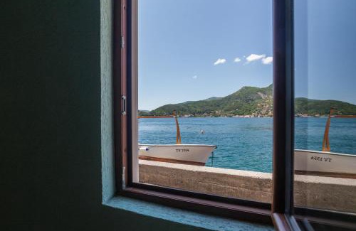 Lepetane Apartment | Romeo And Juliet Apartments