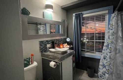 Aguadilla Pueblo Apartment | Rompeolas Ocean View 1 bedroom apartment Aguadilla Pueblo
