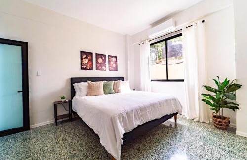 Aguadilla Pueblo House | Rompeolas