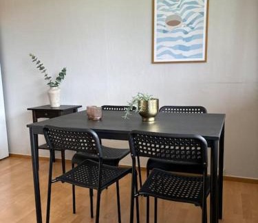 Tromso Apartment | Romslig tilbaketrukket leilighet i Tromsø - Gratis parkering