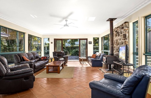 Mylestom House | Ronnie's Cottage in Mylestom is a character-filled, vintage retreat