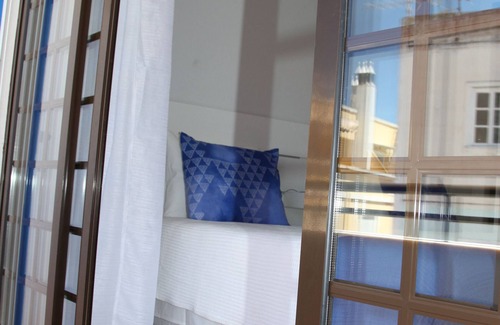 Sao Bartolomeu de Messines Apartment | Room in a new house with Balcony in the central area of the village