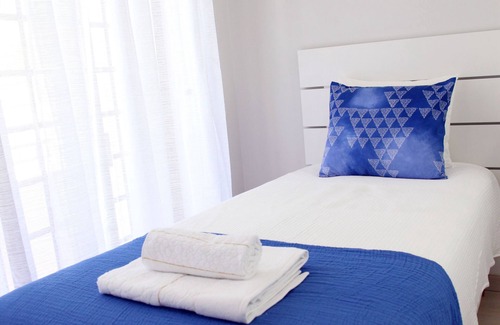 Sao Bartolomeu de Messines Apartment | Room in a new house with Balcony in the central area of the village