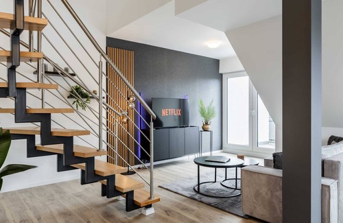 Rheda-Wiedenbruck Apartment | Roof-Suite 02 I Aufzug I BBQ I WiFi I Balkon I TV