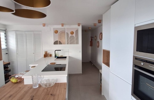 Le Trayas Apartment | Roof terrace apartment on the sea waterfront air conditioning wifi