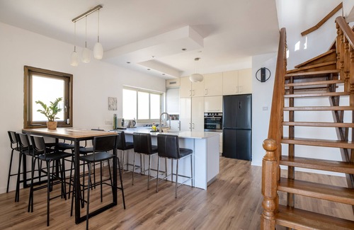 Netanya Condo | Roof Top 3 Floors