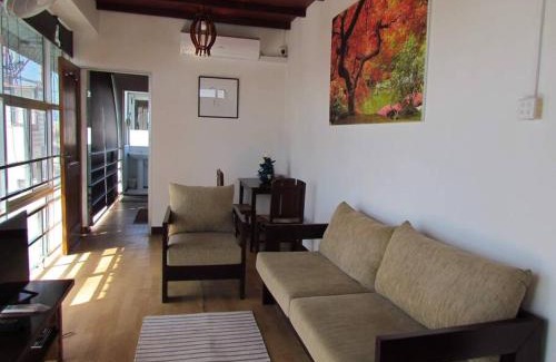Milagiriya Apartment | Rooftop Attic