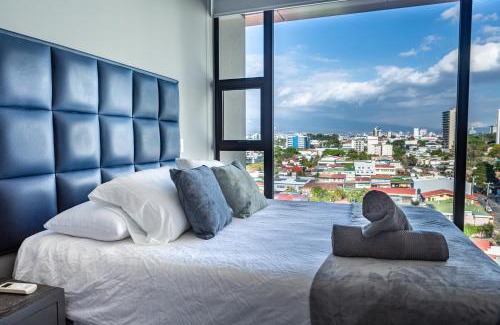 Mata Redonda Apartment | Rooftop Jacuzzi and city view