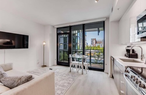 NoMa Hotel | Rooftop lounge | Business Traveler Friendly | Washigton DC
