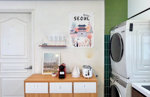Itaewon Villa | Rooftop Relaxation with Music, Movies & Vibes, 6 minutes from Itaewon St,