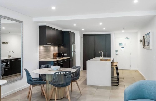 Port Douglas Apartment | Rooftop Tranquility at Stunning Temple Resort