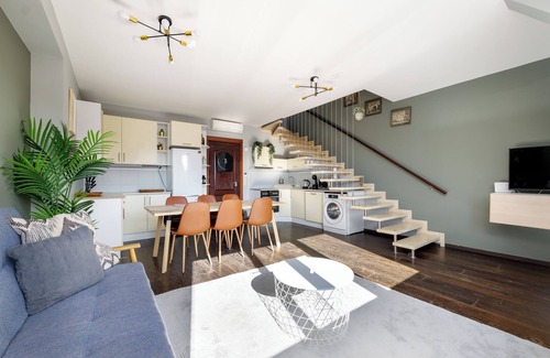 Palace District Apartment | Rooftop Triplex 3Bedroom Apartment
