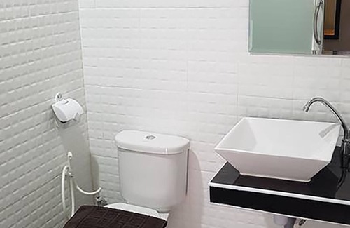 K. Wang Chao Hotel | Room 18 at PTT Wangchao