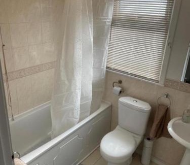 Tea Green House | Room 4 minutes from Luton Airport