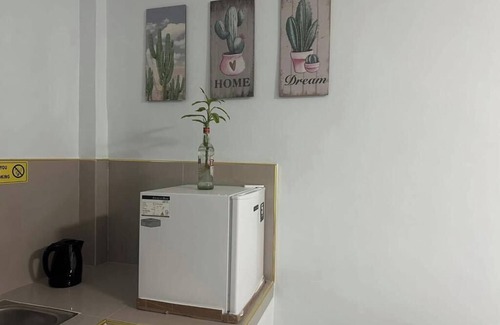 San Lorenzo Apartment | Room 803 @ Pennington Inn, Guimaras
