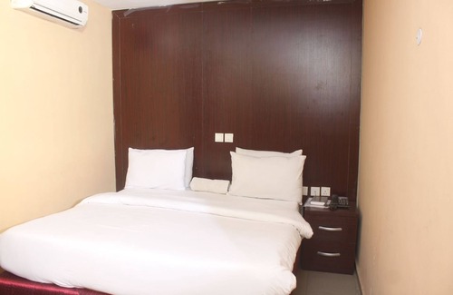 Oshodi-Isolo Hotel | Room-aerol Hotel and Suites -super Suite