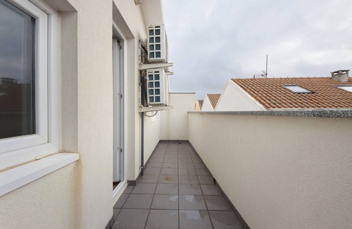 Barra Apartment | Room 'Al Katekero - Quarto 203' with Balcony, Wi-Fi and Air Conditioning