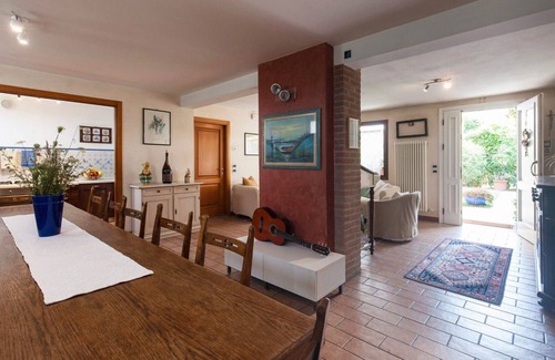Mirano Apartment | Room 'Azzurra' with Shared Garden, Wi-Fi and Air Conditioning