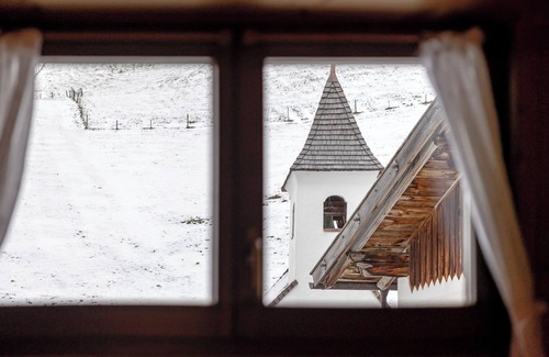 Val di Vizze Apartment | Room 'Bartlhof Vitus' with Mountain View, Shared Terrace and Wi-Fi