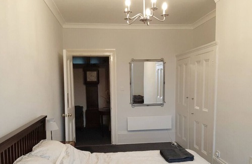 Dover Apartment | Room by the Castle in Historic Dover, UK