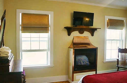 Port Albert House | Room #2 at the historic Port Albert Inn in beautiful Port Albert, Ontario!