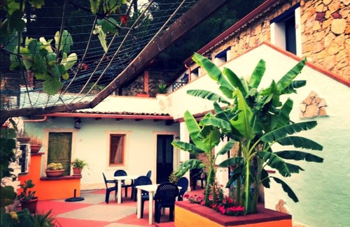 Gonnesa Apartment | Room 'Camera 22 Doppia' with Shared Pool, Wi-Fi and Air Conditioning