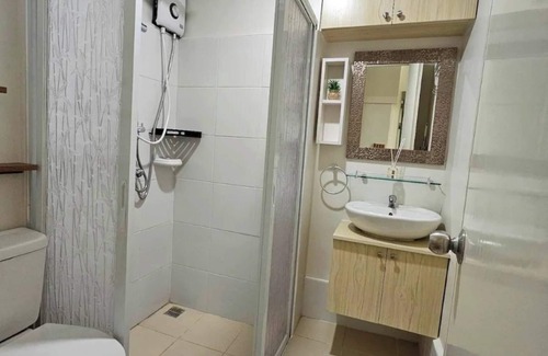 Guadalupe House | Room-cozy Cebu City Condo - Heart of the