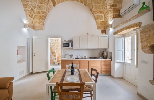Montesano Salentino Bed & Breakfast | Room 'Dimora Botte' with Private Terrace, Wi-Fi and Air Conditioning