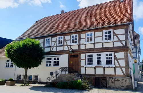 Ziegenhain Apartment | Room 'Doppelzimmer 7' with Wi-Fi