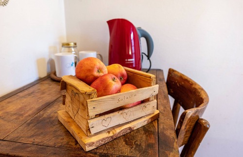 San Giacomo Apartment | Room 'Eia' with Mountain View and Shared Garden