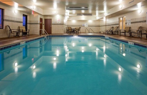 Shakopee House | Room for a Romantic Escape! Free Breakfast