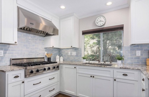 Clayton House | Room for Rent in Marvelous Clayton with AC, WiFi