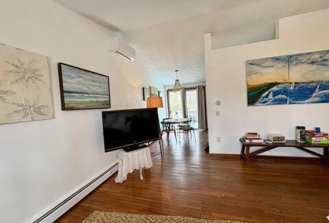 Saunderstown House | Room in a home