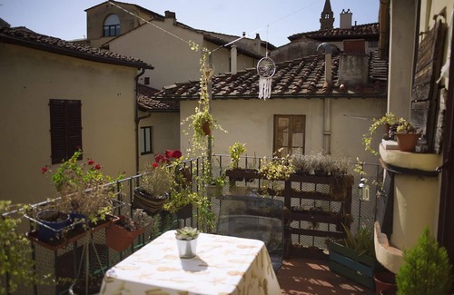Oltrarno Apartment | Room in an apartment with Terrace and Pitti Palace view. Ideal location.