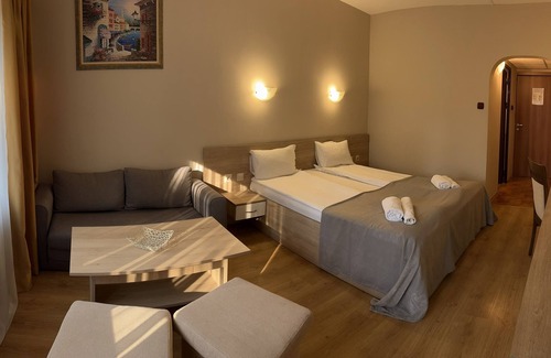 Borovets Bed & Breakfast | Room in B&B - Hotel Moura Double Room N5168
