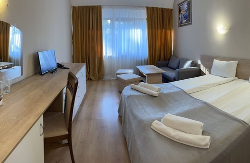 Maritsa Bed & Breakfast | Room in B&B - Hotel Moura Double Room N5169