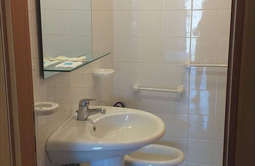 Pineto Bed & Breakfast | Room in B&B - Quadruple Room for a Totally Relaxing Holiday 20 Meters From the sea