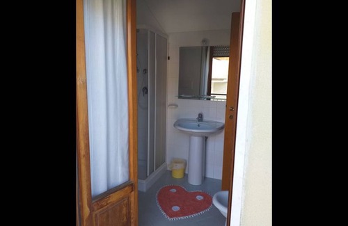 Pineto Bed & Breakfast | Room in B&B - Spacious Triple Room a Stones Throw From the sea