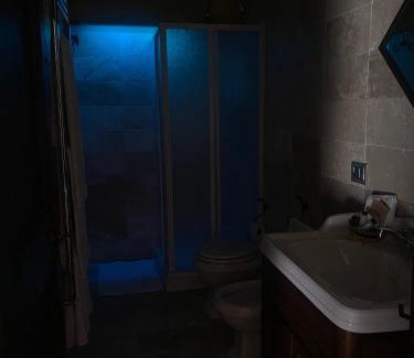Santa Cristina a Mezzana House | Room in BB - Alessio room overlooking the vineyards of Tuscany